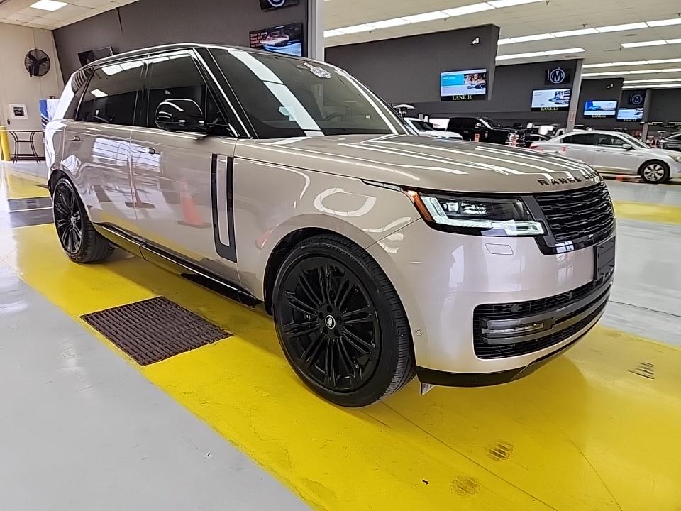 2025 Land Rover Range Rover SE LWB AWD