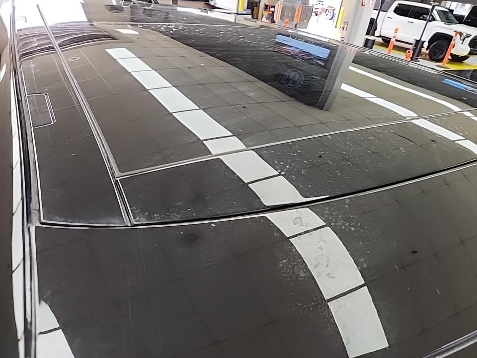 2025 Land Rover Range Rover SE LWB AWD