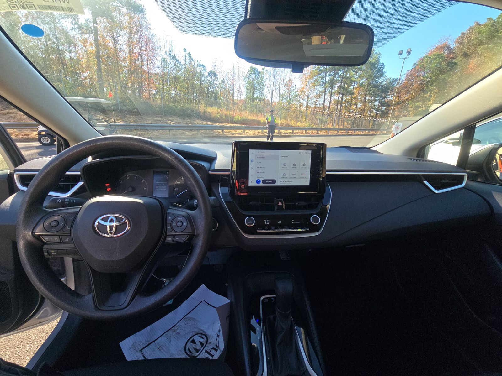 2025 Toyota Corolla Hybrid LE FWD