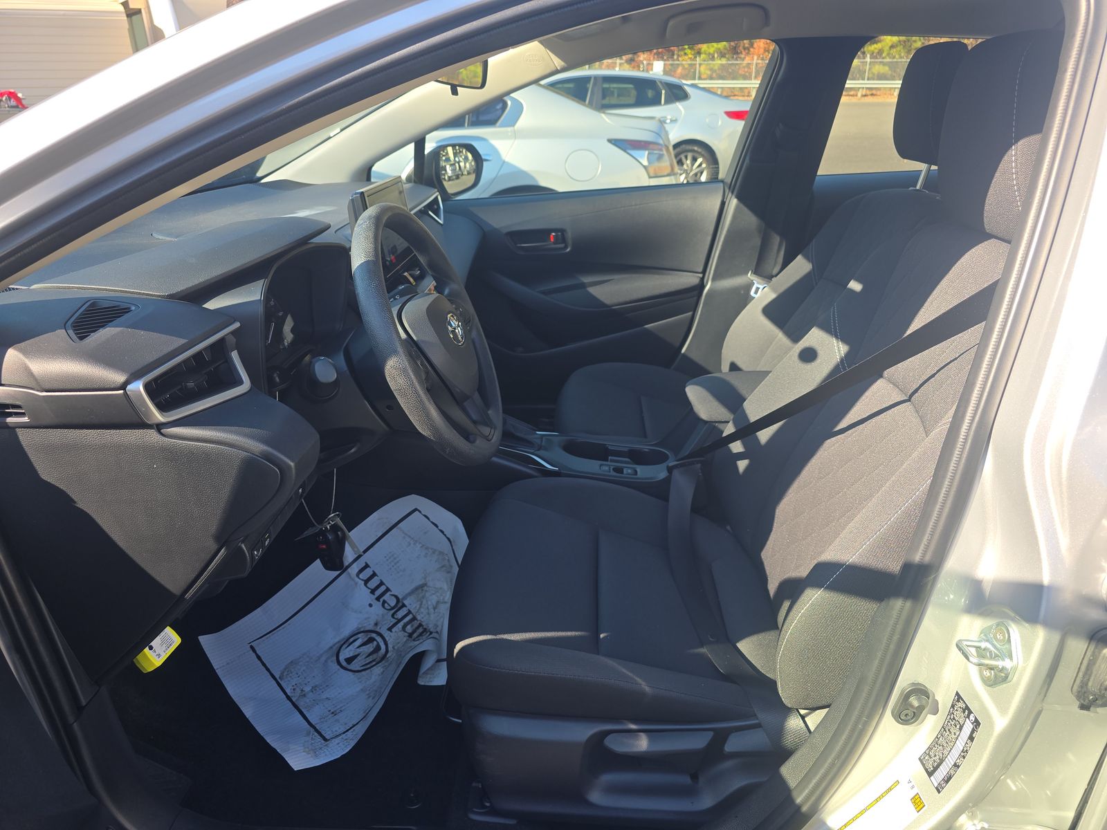 2025 Toyota Corolla Hybrid LE FWD