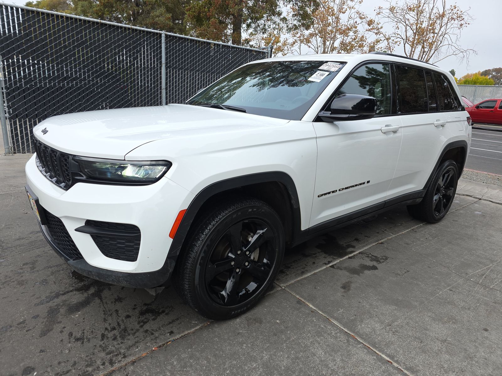 2023 Jeep Grand Cherokee Altitude AWD