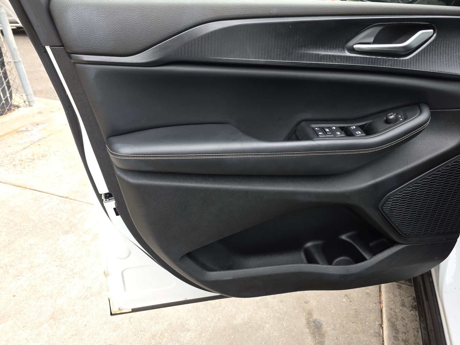 2023 Jeep Grand Cherokee Altitude AWD