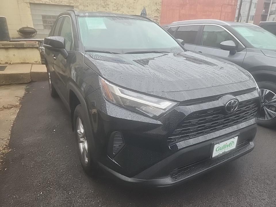 2022 Toyota RAV4 XLE AWD