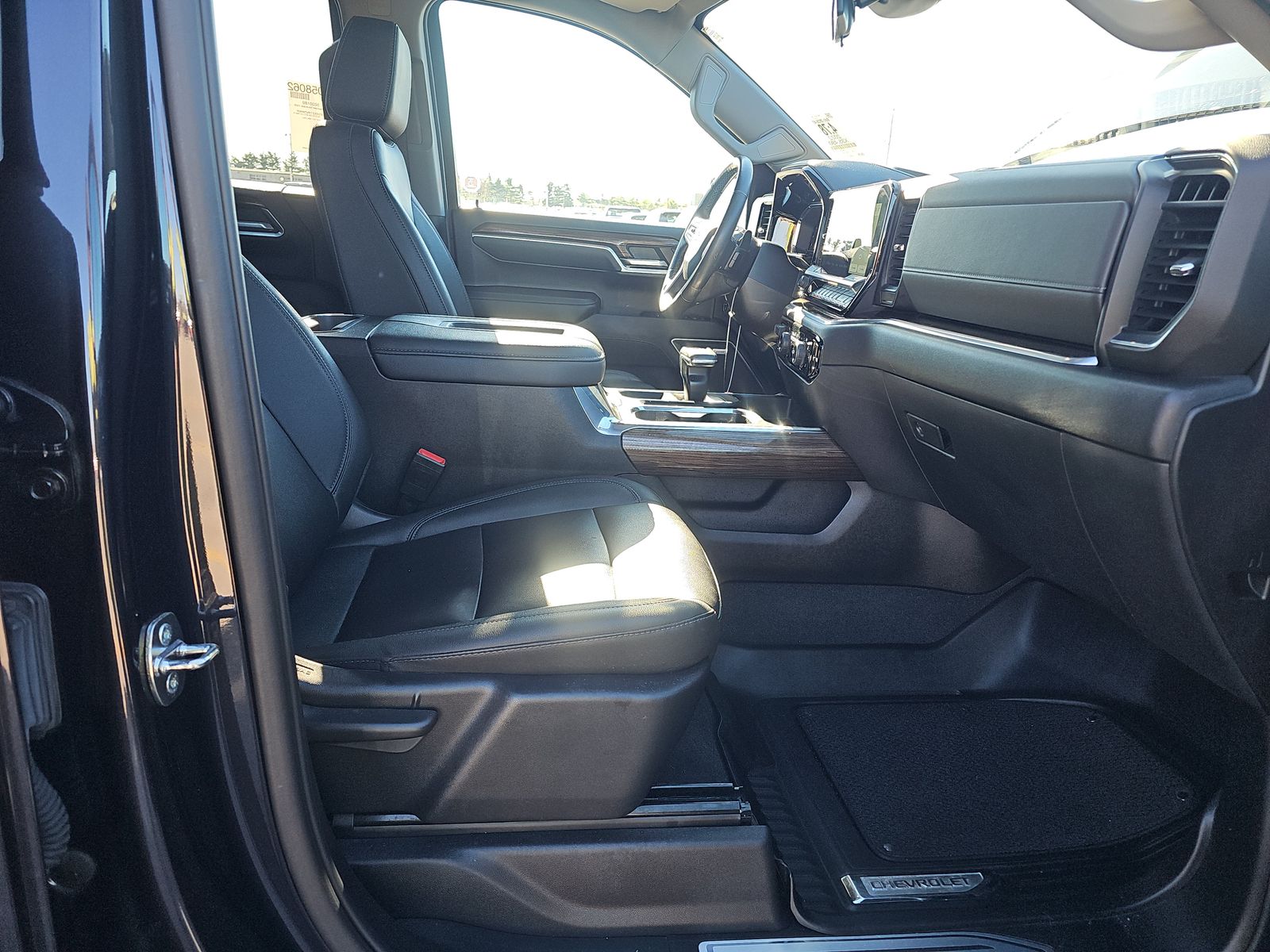 2022 Chevrolet Silverado 1500 RST AWD