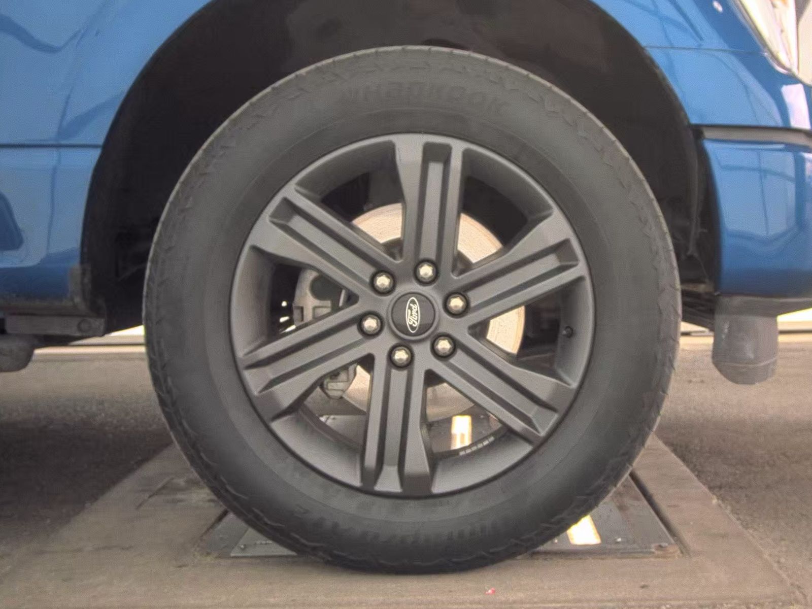 2023 Ford F-150 XLT AWD