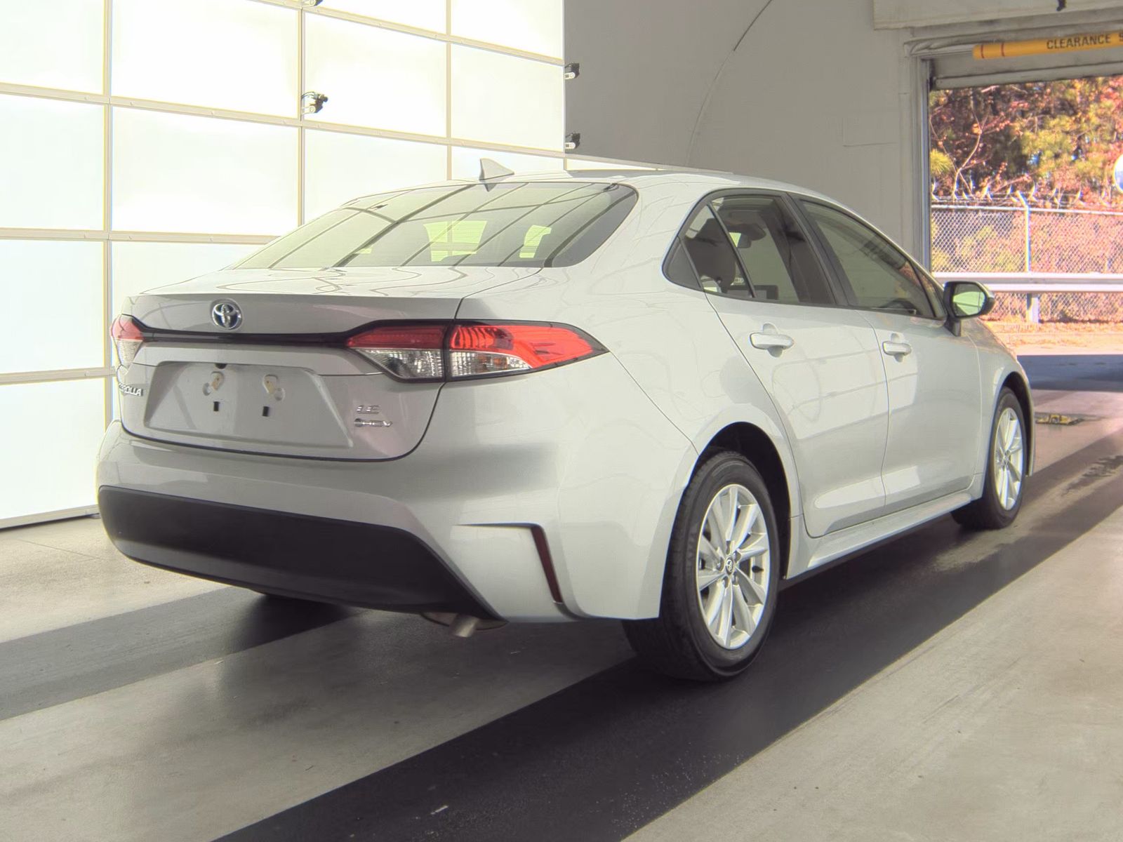 2025 Toyota Corolla Hybrid LE FWD