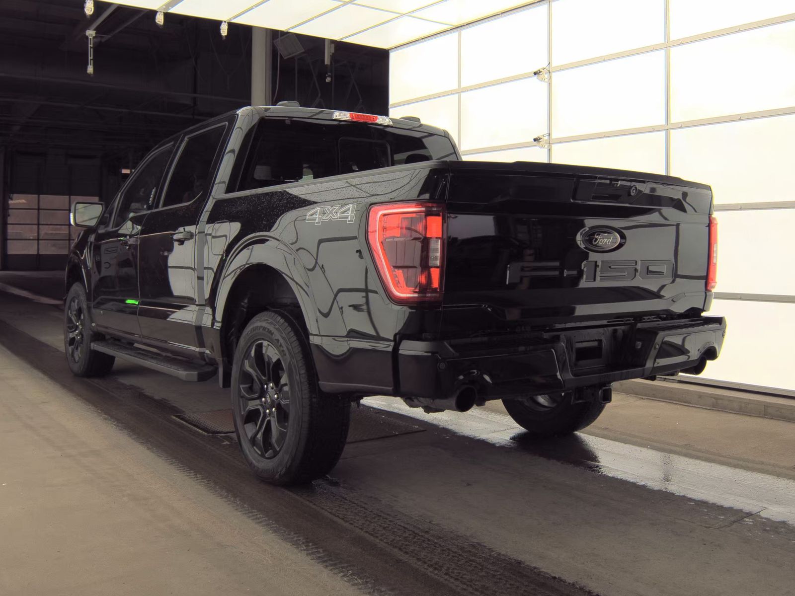 2023 Ford F-150 Hybrid XLT AWD
