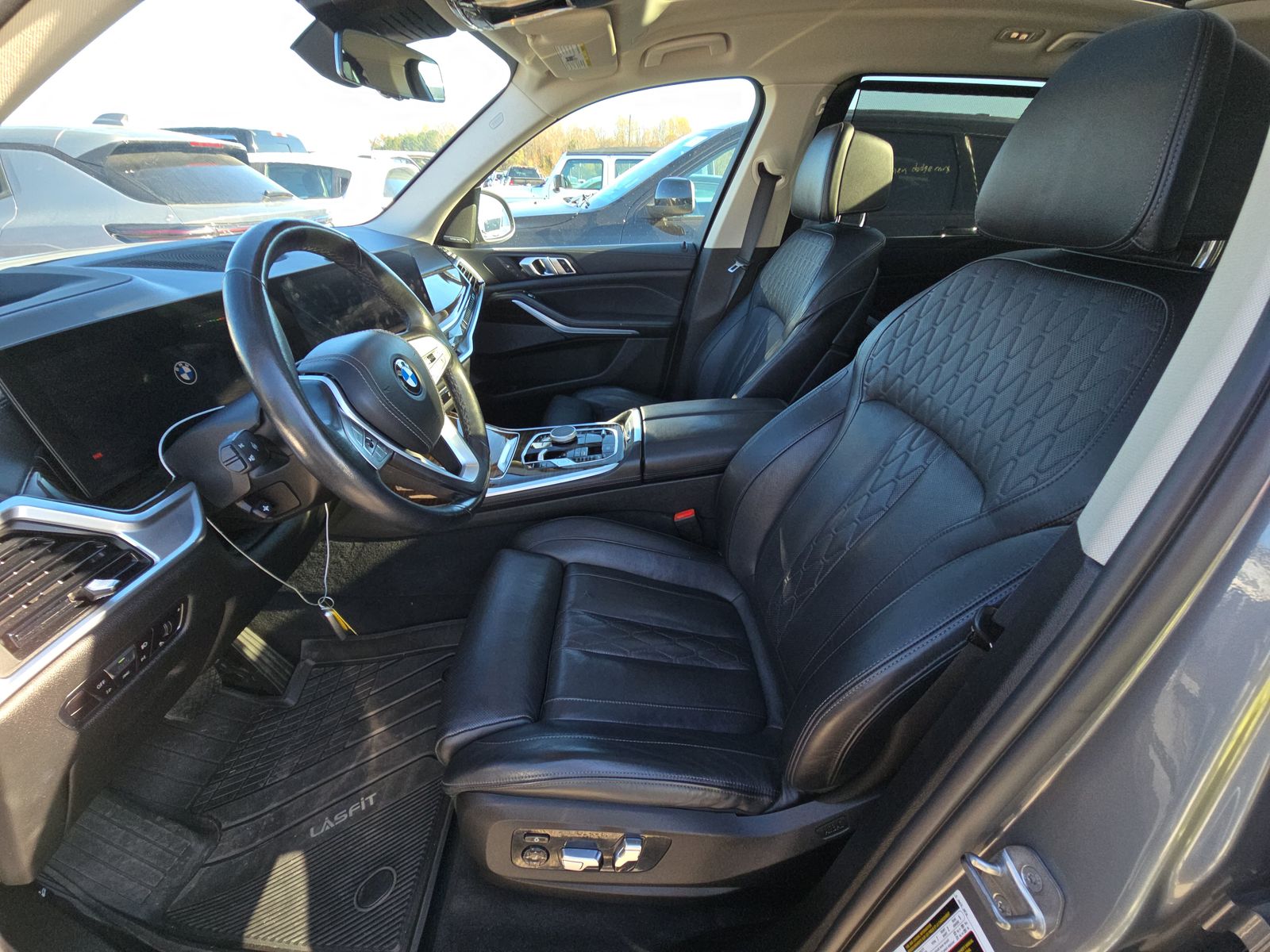 2023 BMW X7 xDrive40i AWD