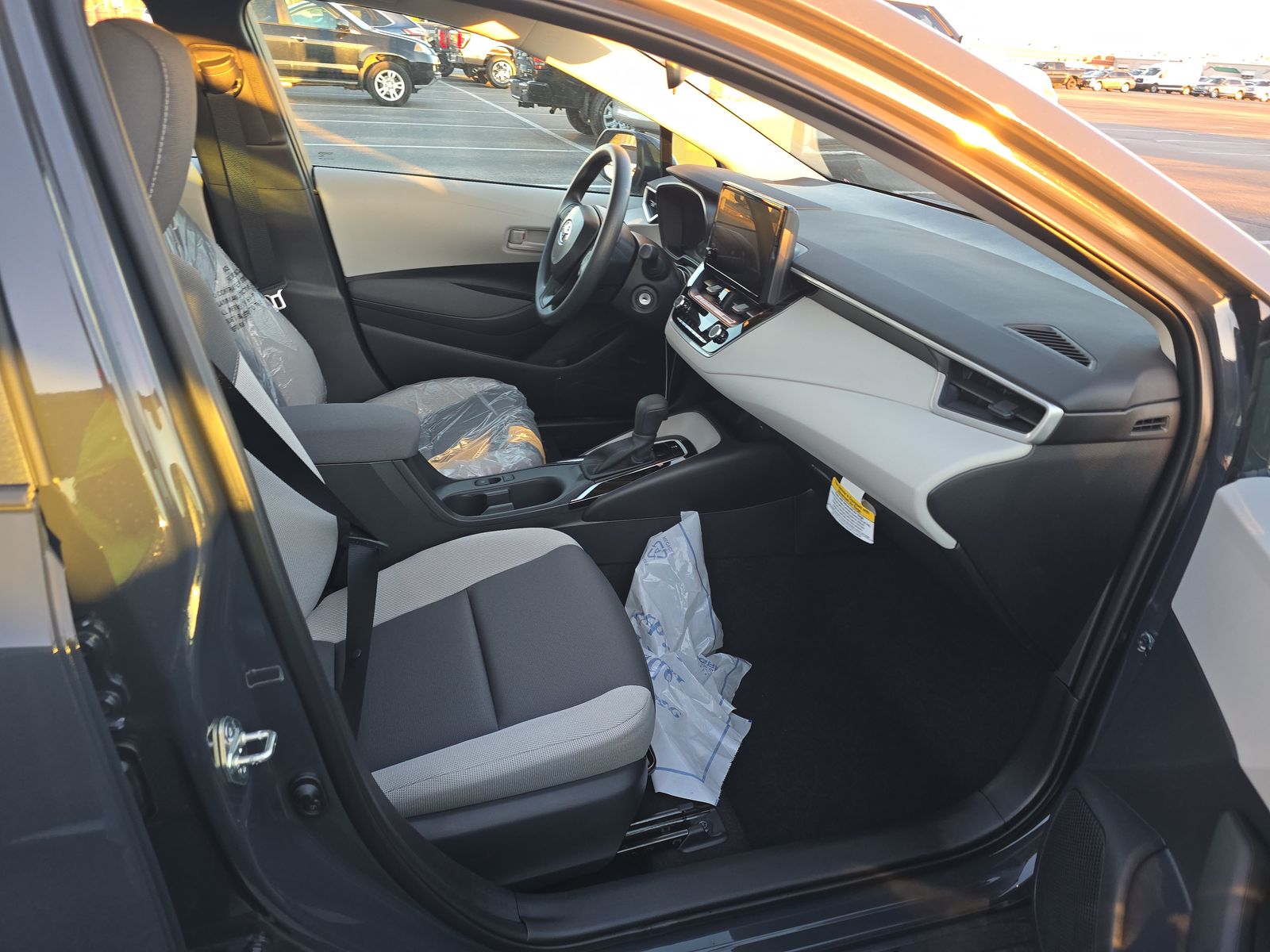 2025 Toyota Corolla LE FWD