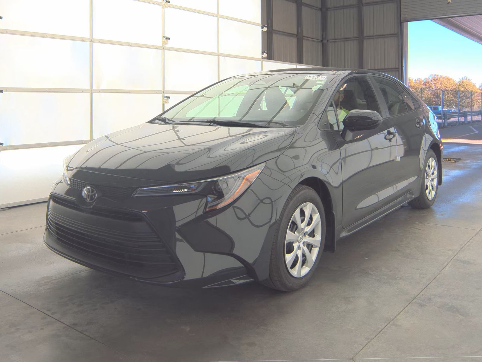 2025 Toyota Corolla LE FWD