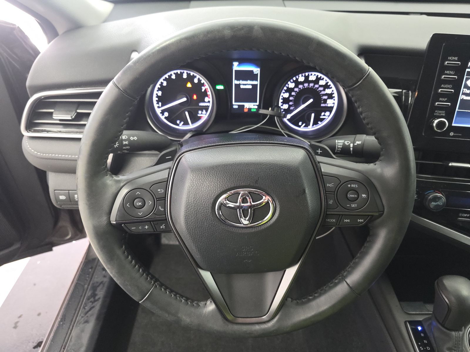 2024 Toyota Camry SE FWD