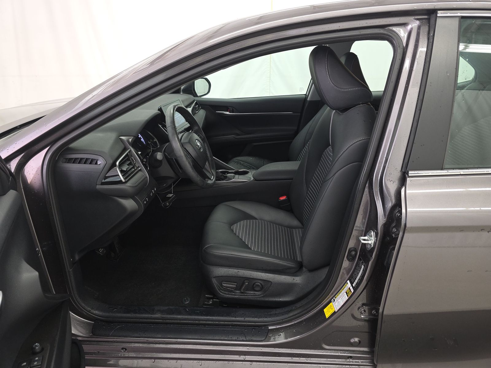 2024 Toyota Camry SE FWD