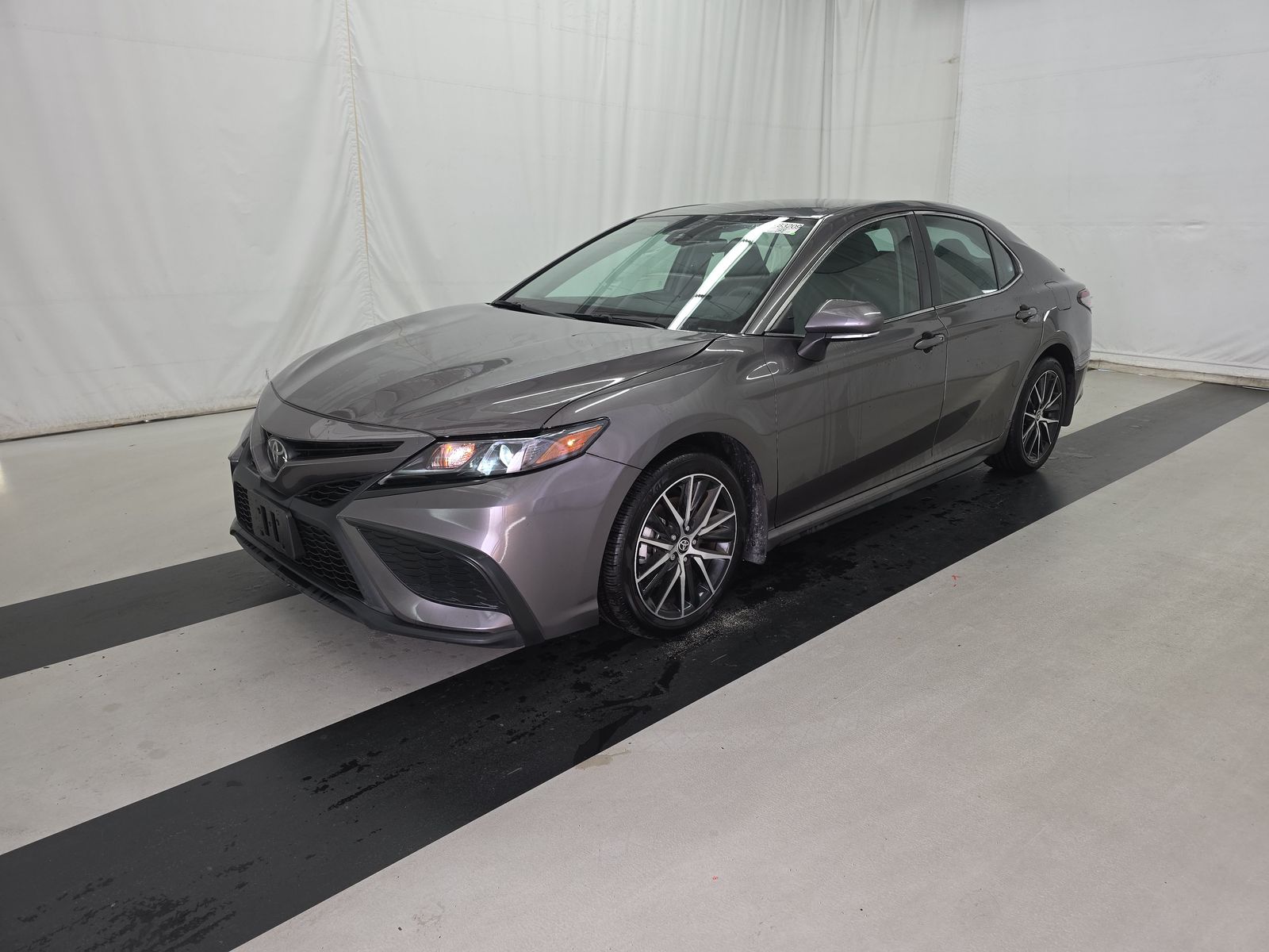 2024 Toyota Camry SE FWD