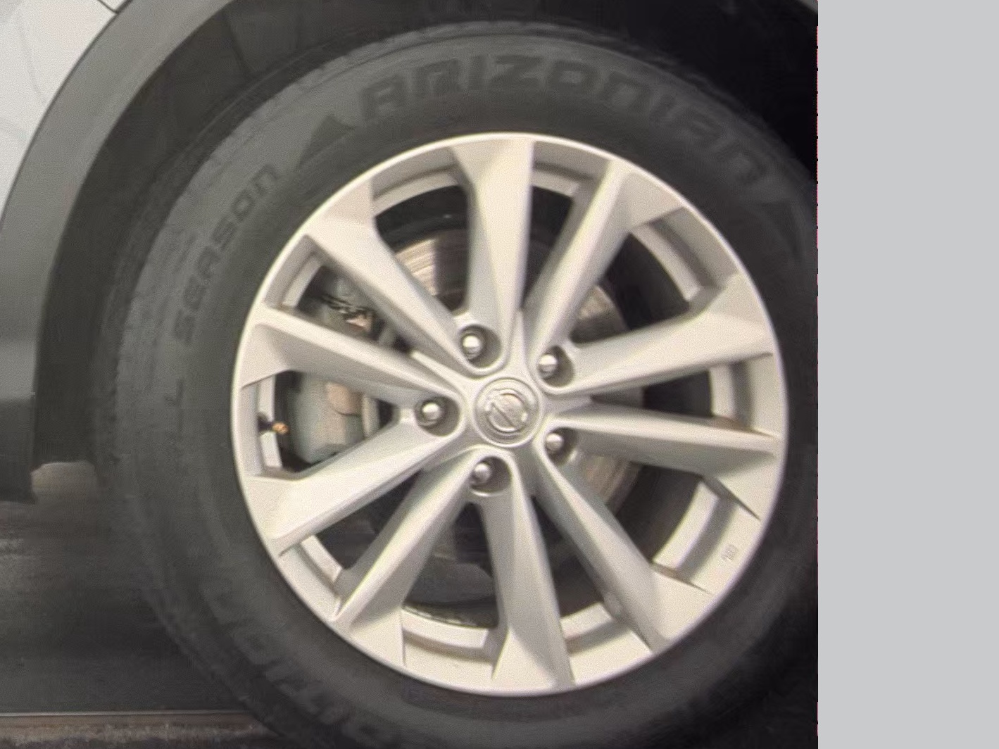 2018 Nissan Rogue Sport SV FWD