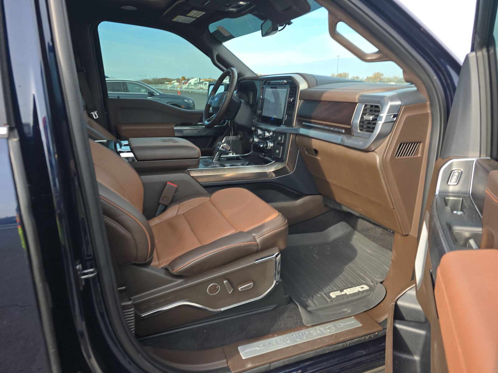 2024 Ford F-150 Hybrid King Ranch AWD