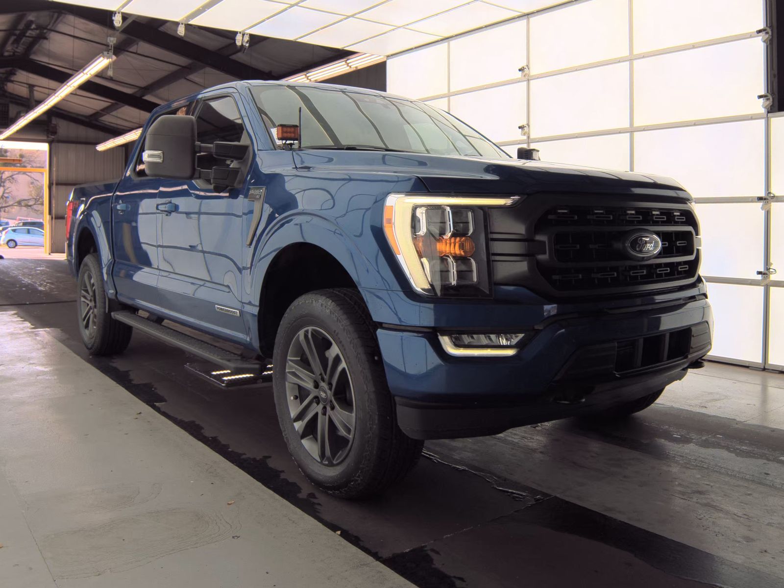 2022 Ford F-150 Hybrid XLT AWD