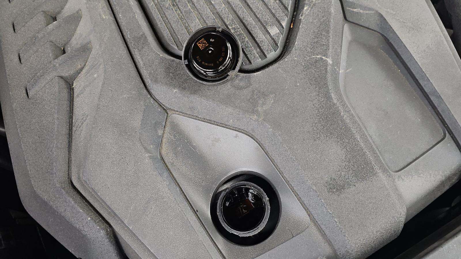 2022 Porsche Macan Base AWD