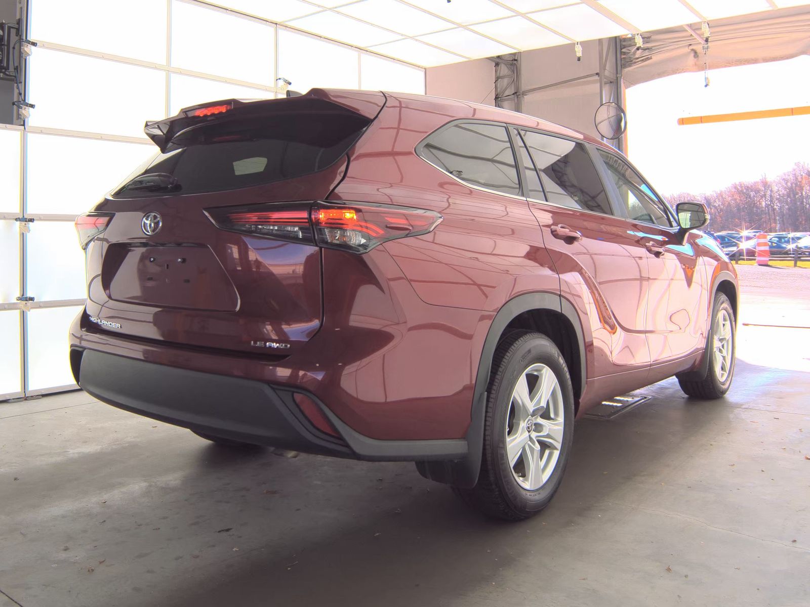 2024 Toyota Highlander LE AWD