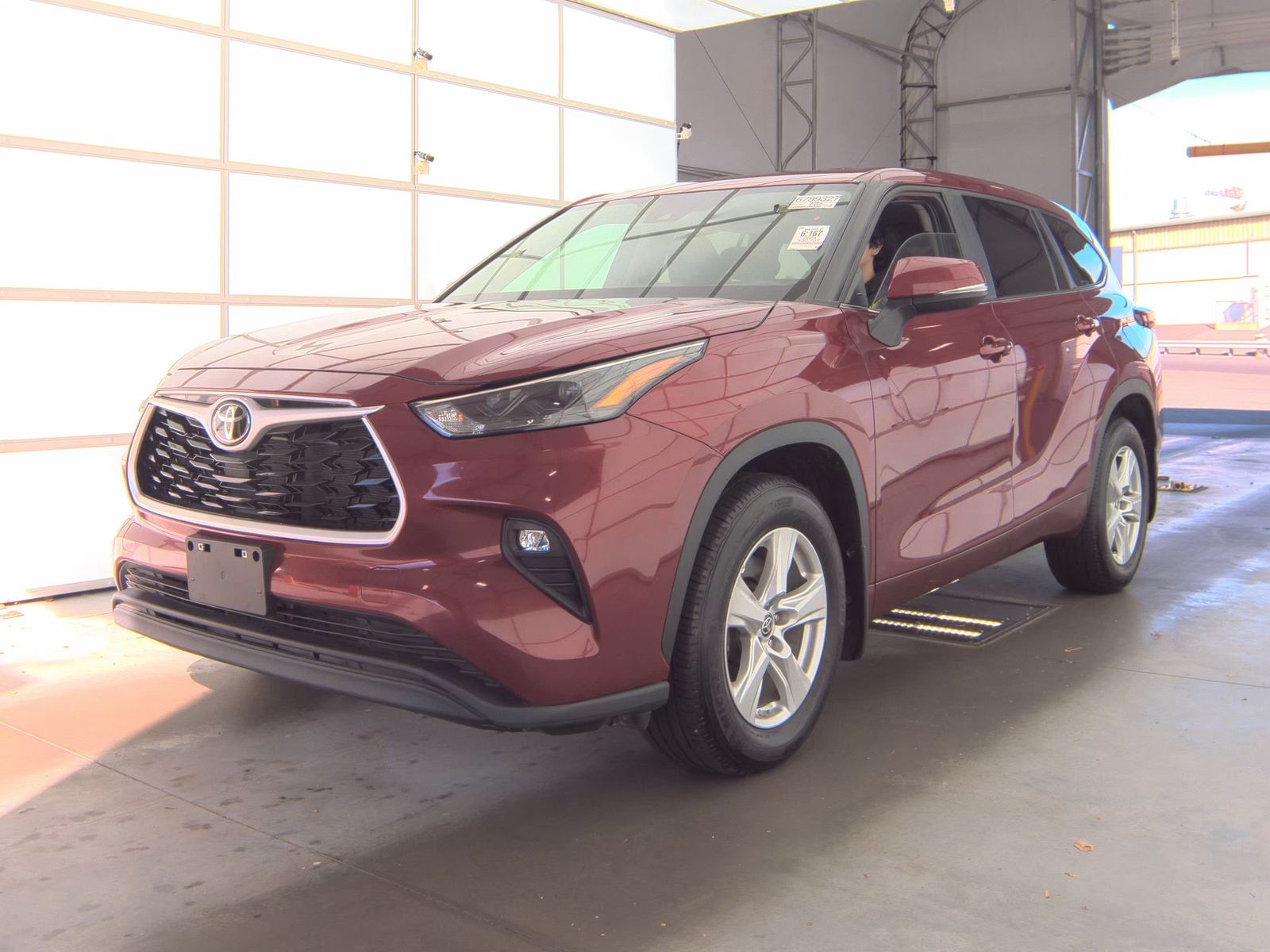 2024 Toyota Highlander LE AWD