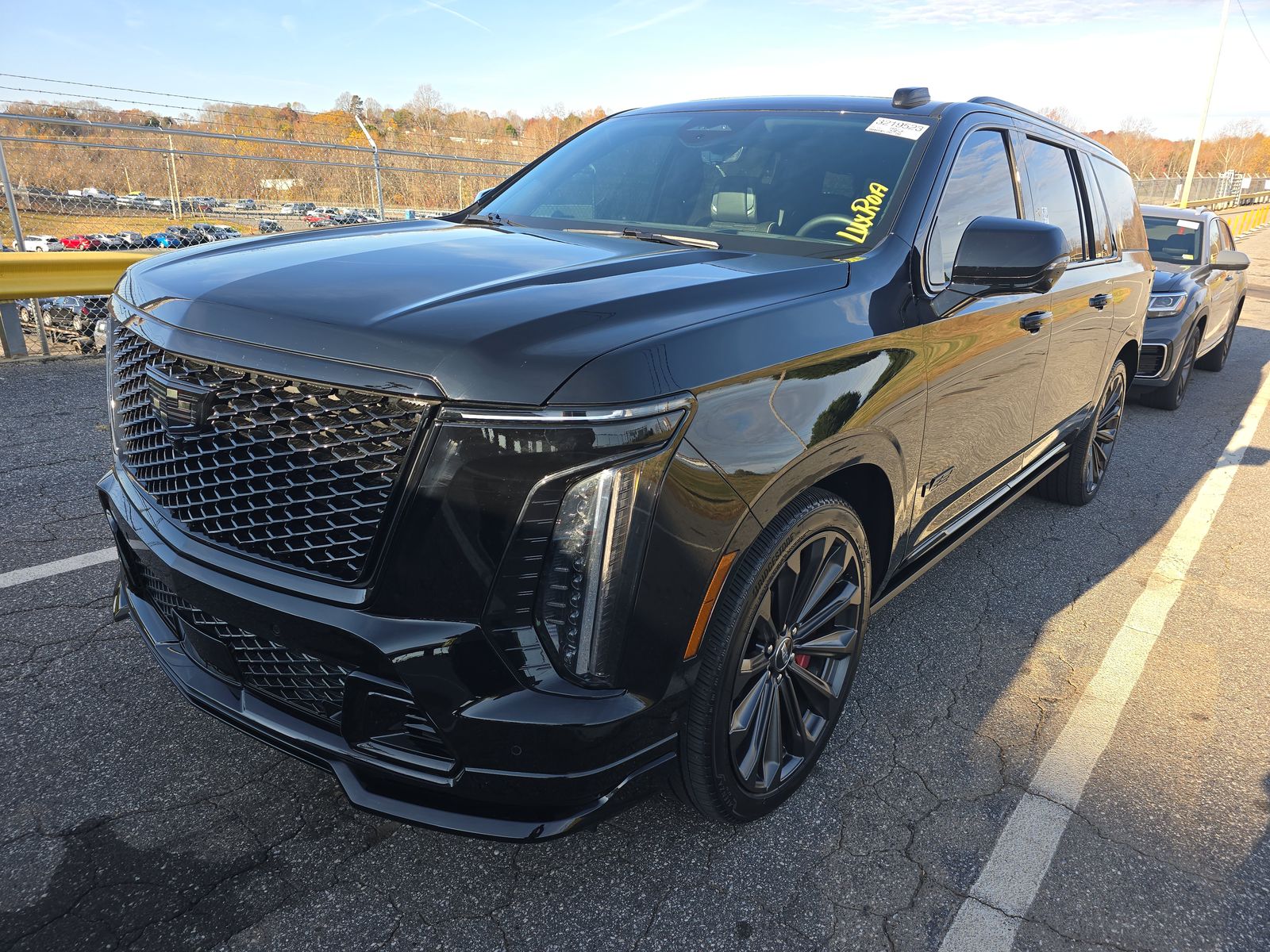 2025 Cadillac Escalade ESV V-Series AWD