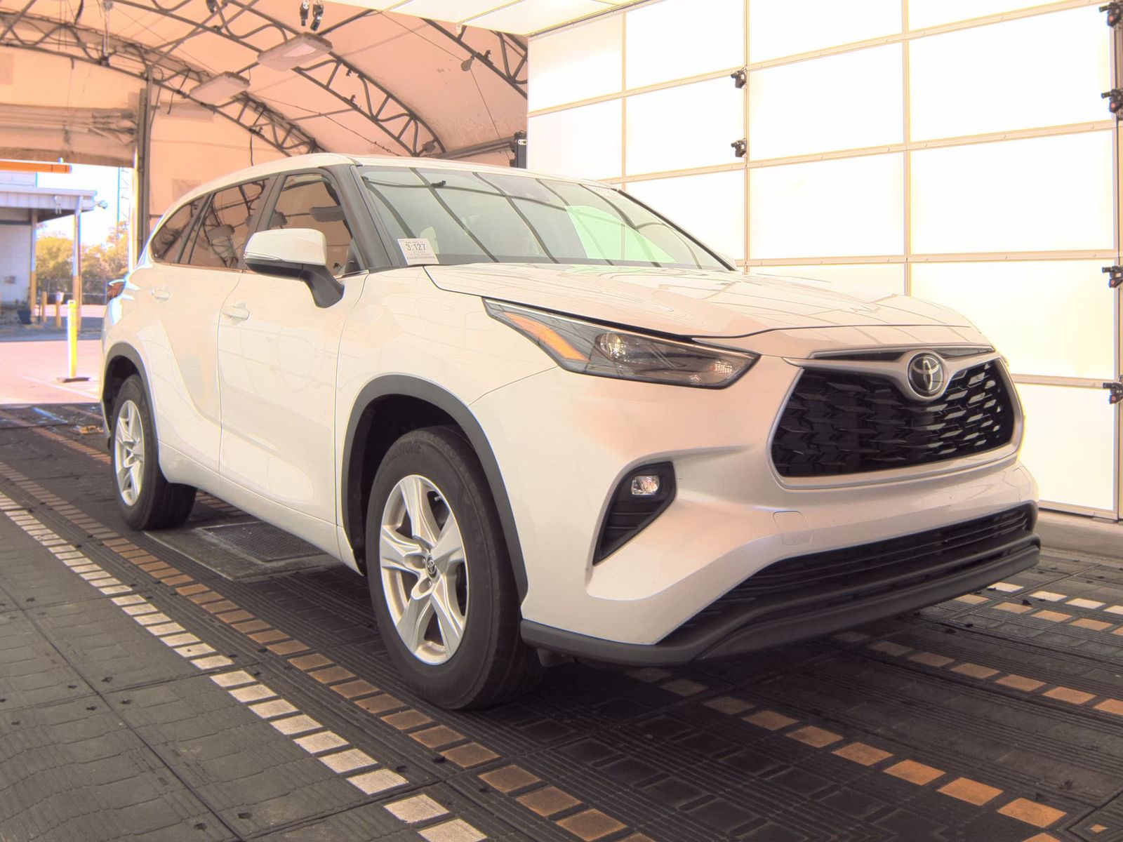 2024 Toyota Highlander LE FWD