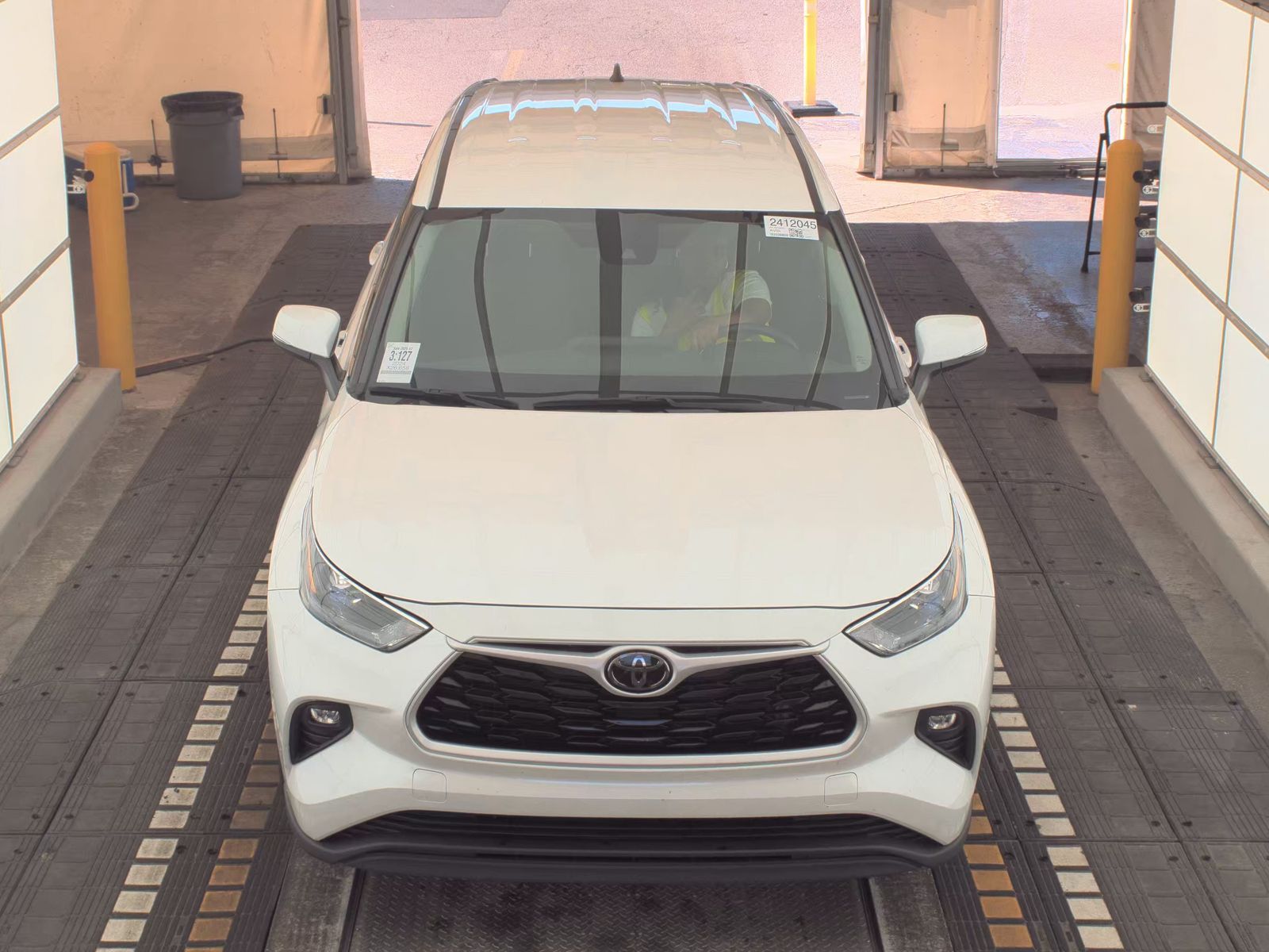 2024 Toyota Highlander LE FWD