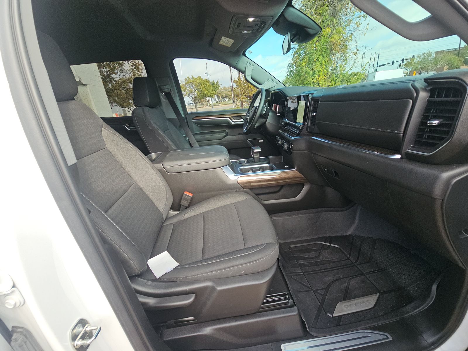 2024 Chevrolet Silverado 1500 RST AWD