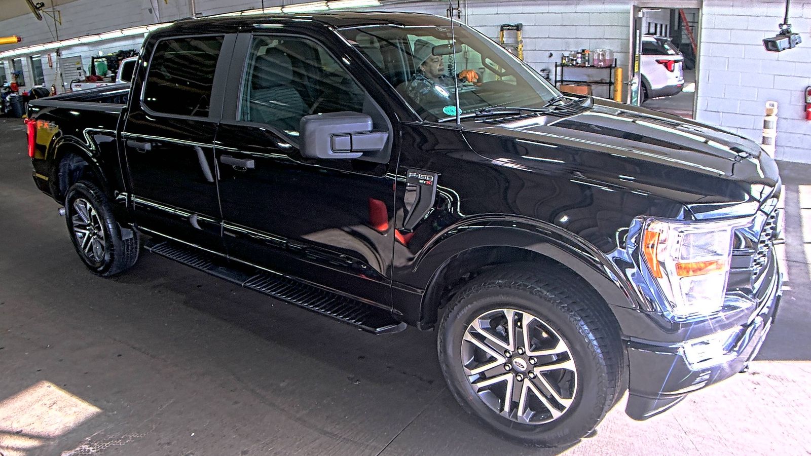 2022 Ford F-150 XL AWD