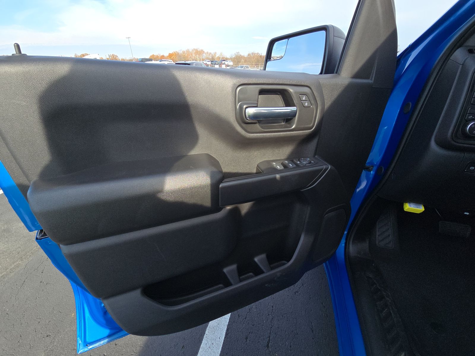 2025 Chevrolet Silverado 1500 Custom AWD