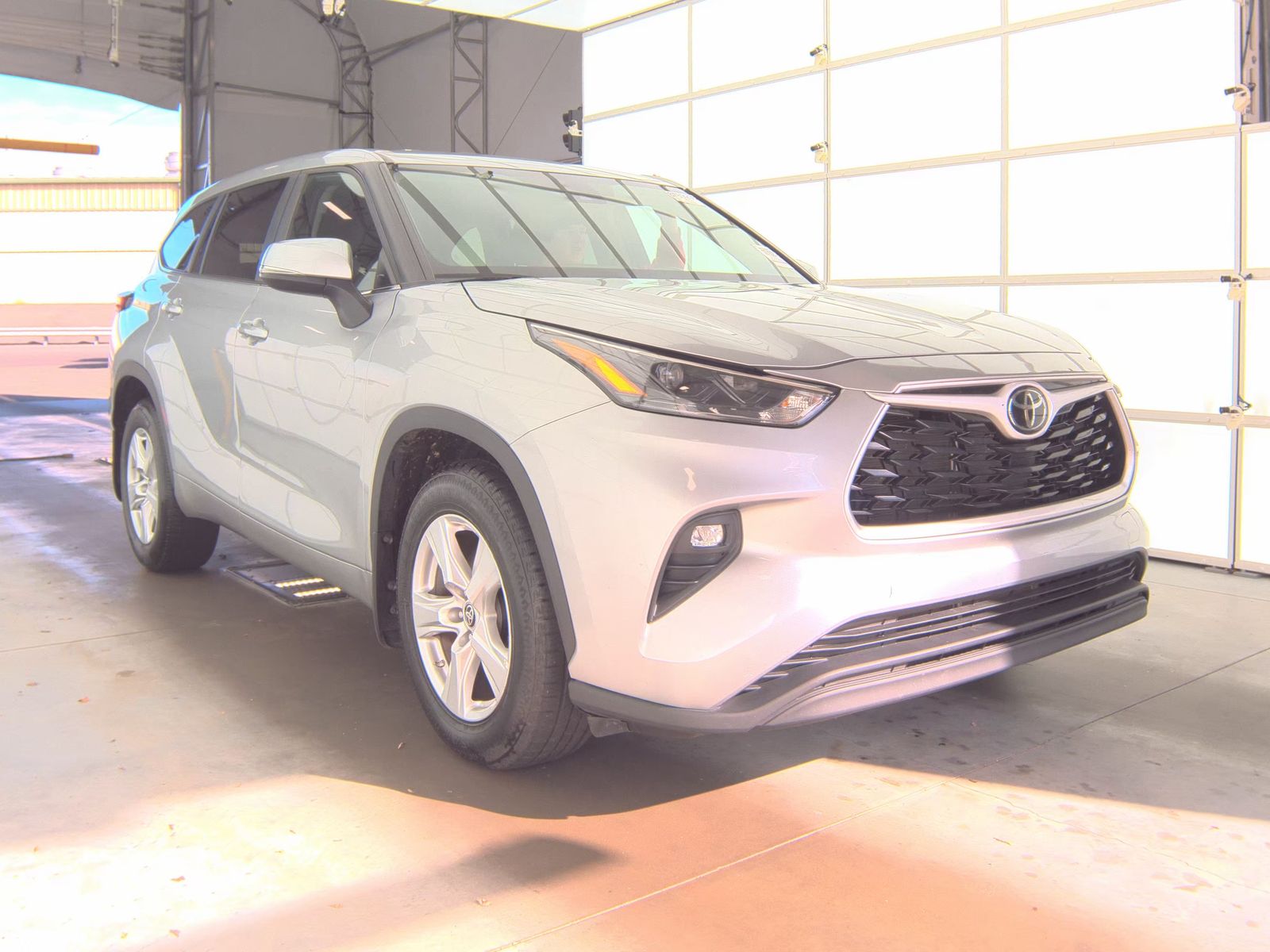 2024 Toyota Highlander LE AWD