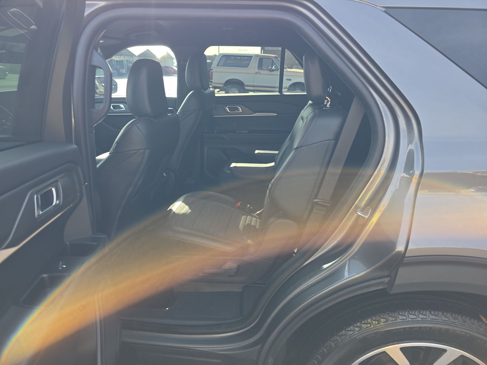 2025 Ford Explorer ST-Line AWD