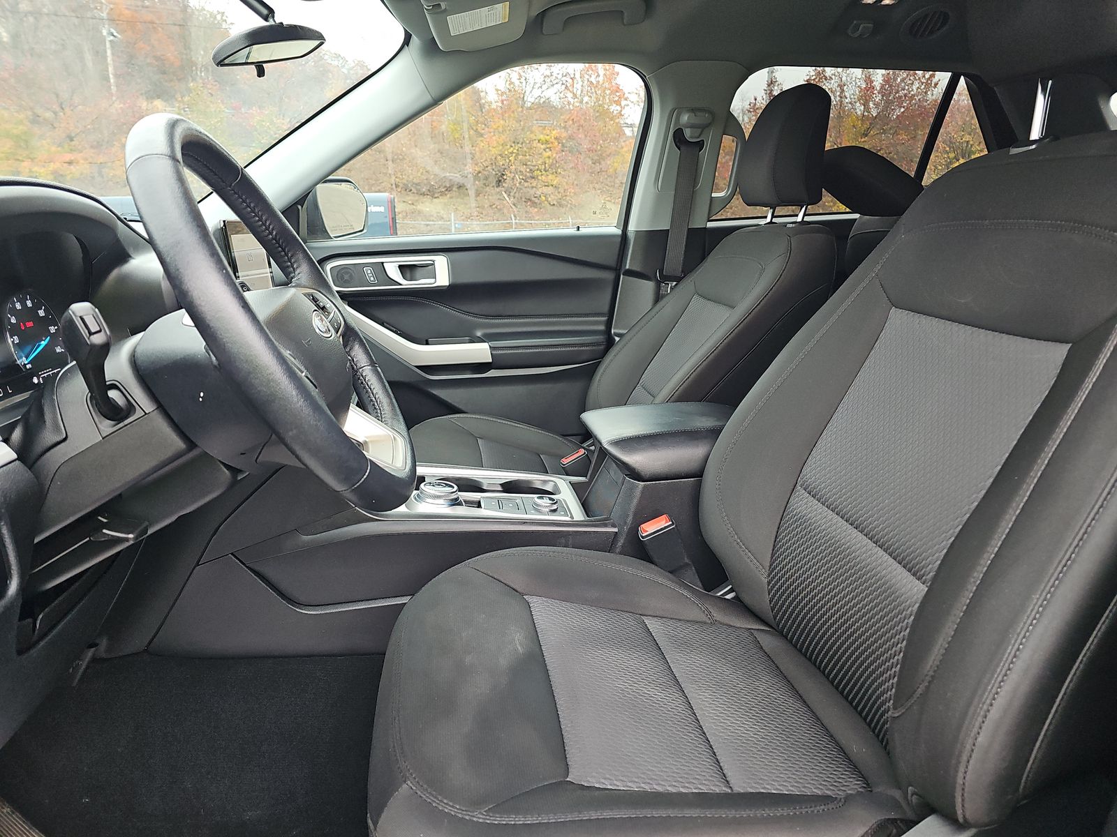 2023 Ford Explorer XLT AWD