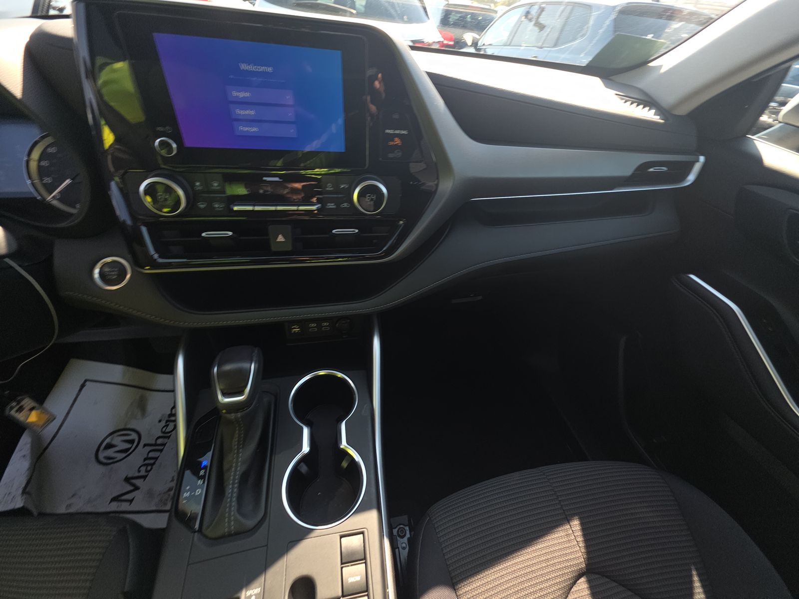 2024 Toyota Highlander LE FWD