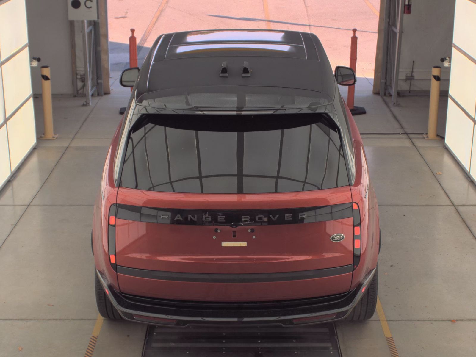 2023 Land Rover Range Rover SE LWB AWD