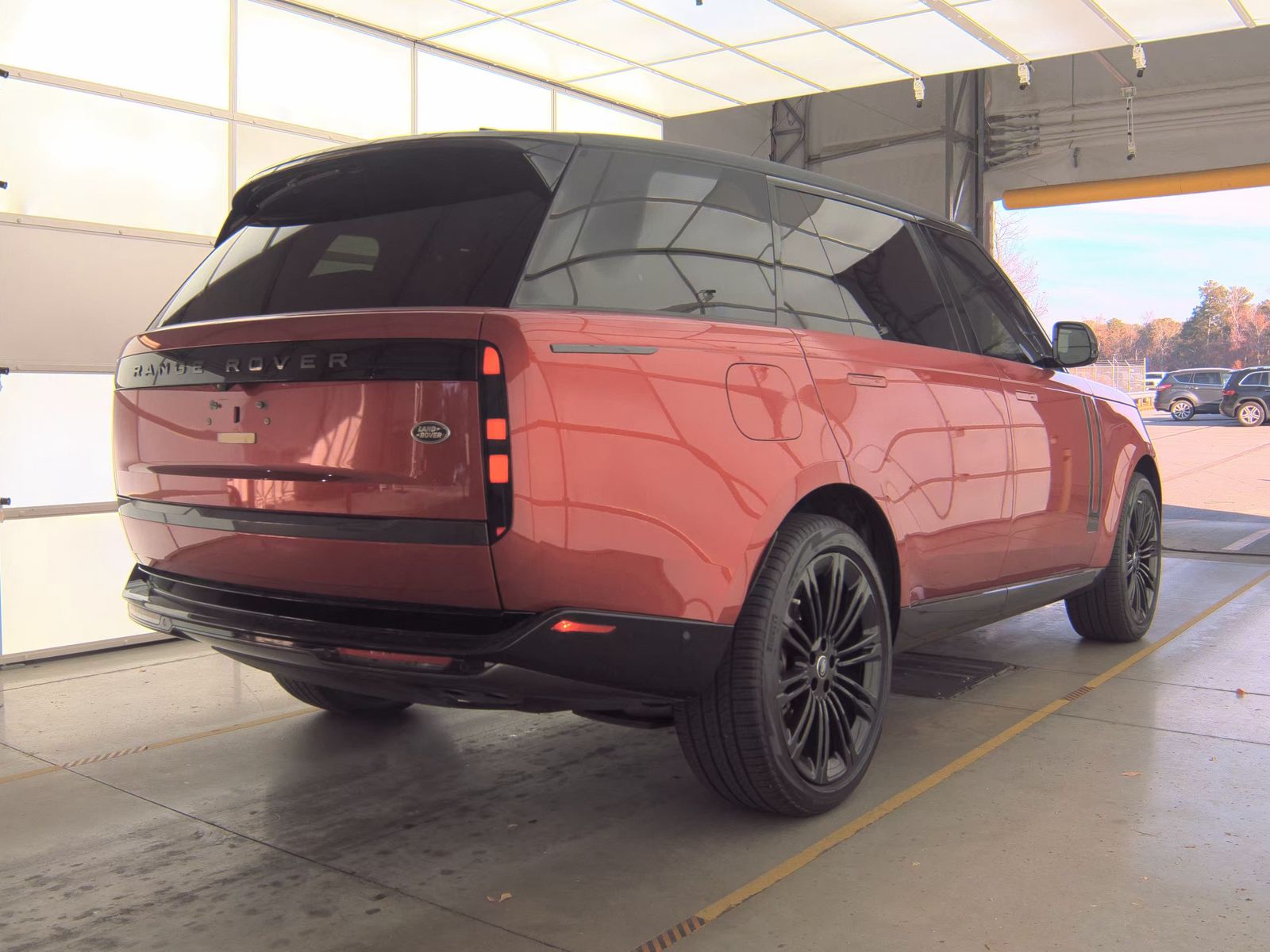 2023 Land Rover Range Rover SE LWB AWD