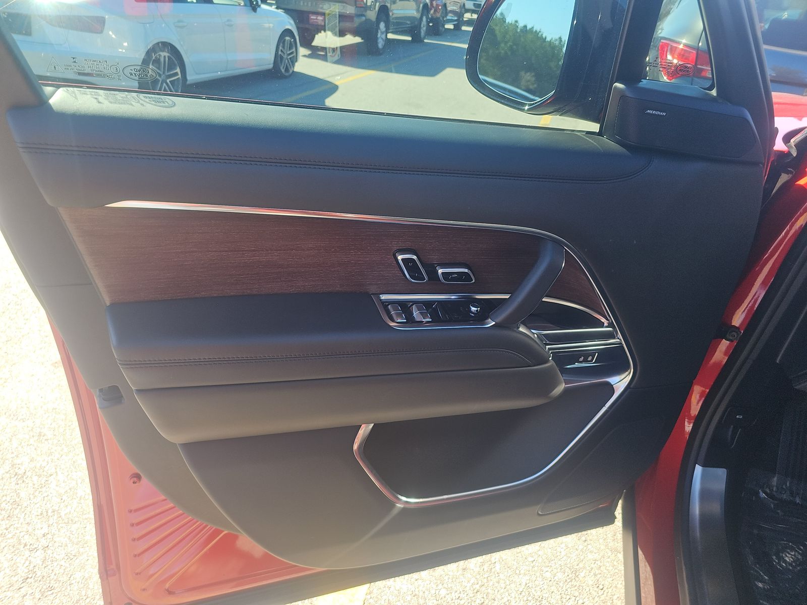 2023 Land Rover Range Rover SE LWB AWD