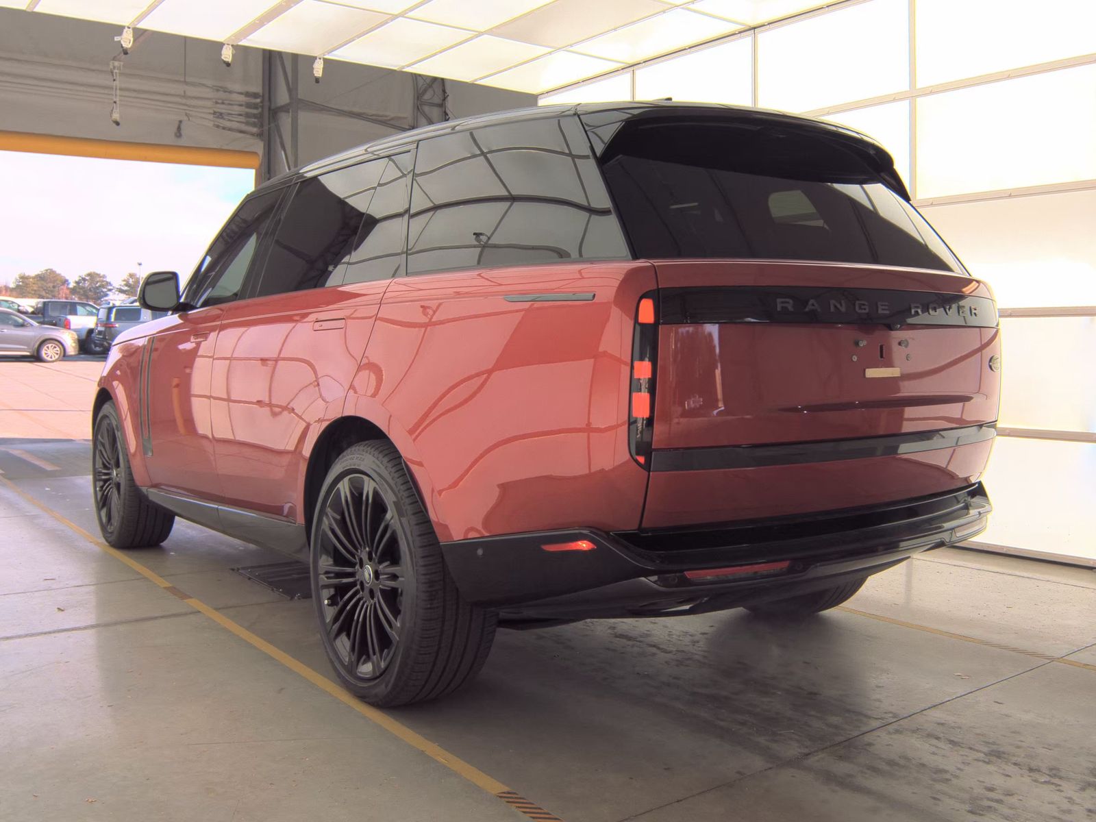2023 Land Rover Range Rover SE LWB AWD