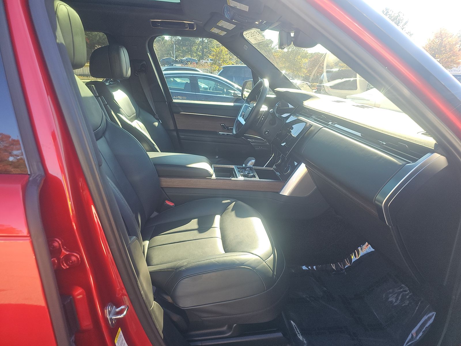 2023 Land Rover Range Rover SE LWB AWD