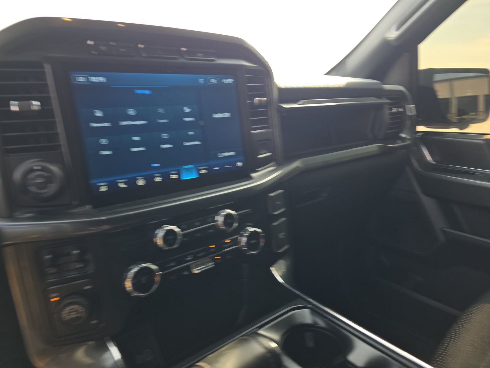 2023 Ford F-150 Hybrid XLT AWD