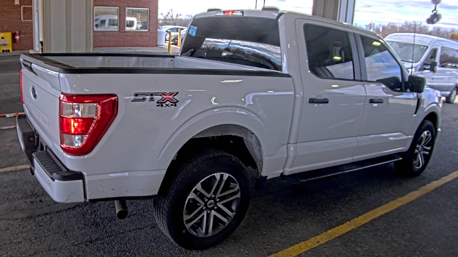 2023 Ford F-150 XL AWD
