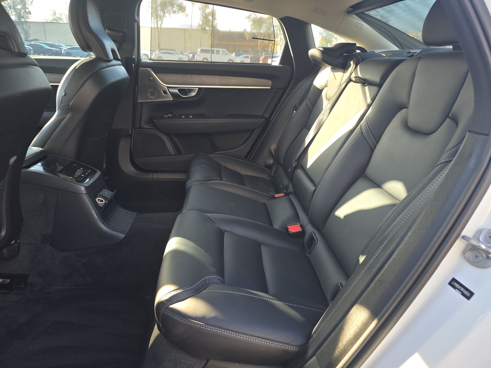 2024 Volvo S90 Recharge T8 Ultimate AWD