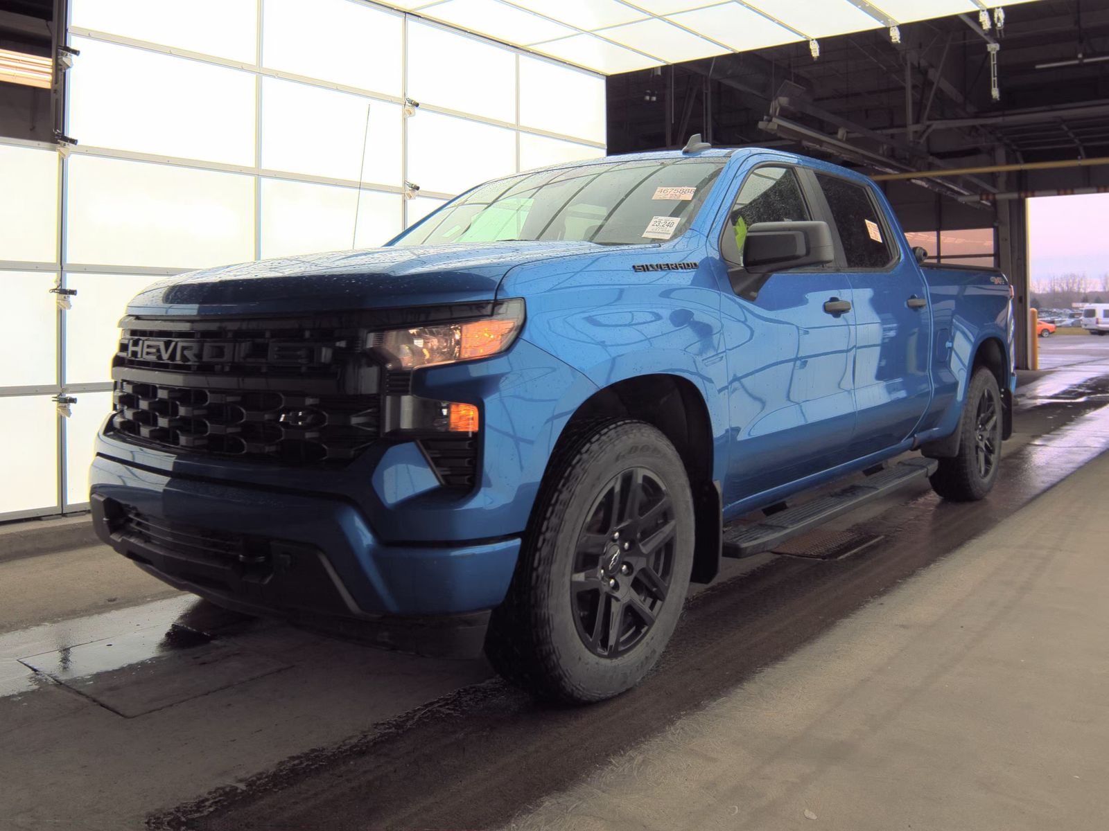 2023 Chevrolet Silverado 1500 Custom AWD