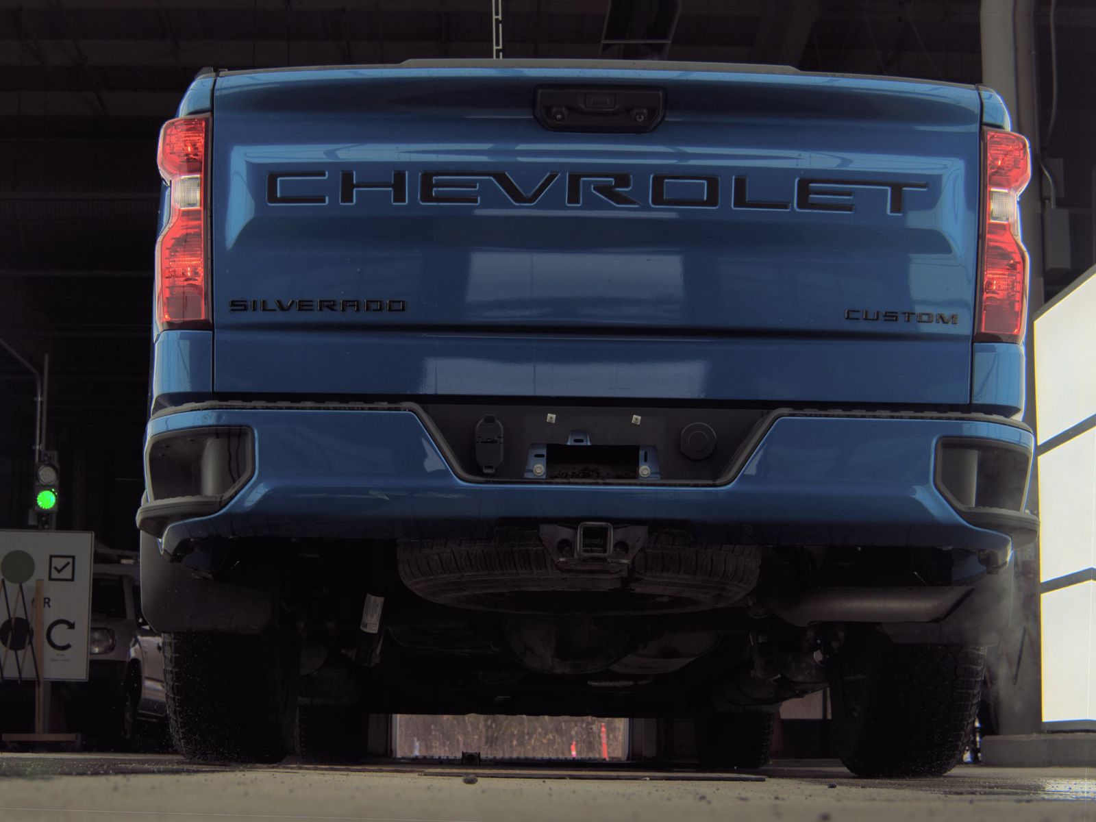 2023 Chevrolet Silverado 1500 Custom AWD