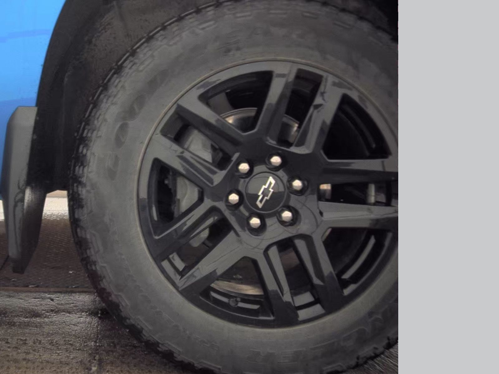 2023 Chevrolet Silverado 1500 Custom AWD