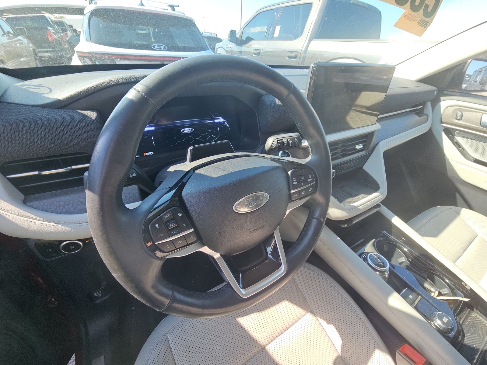 2025 Ford Explorer Platinum RWD