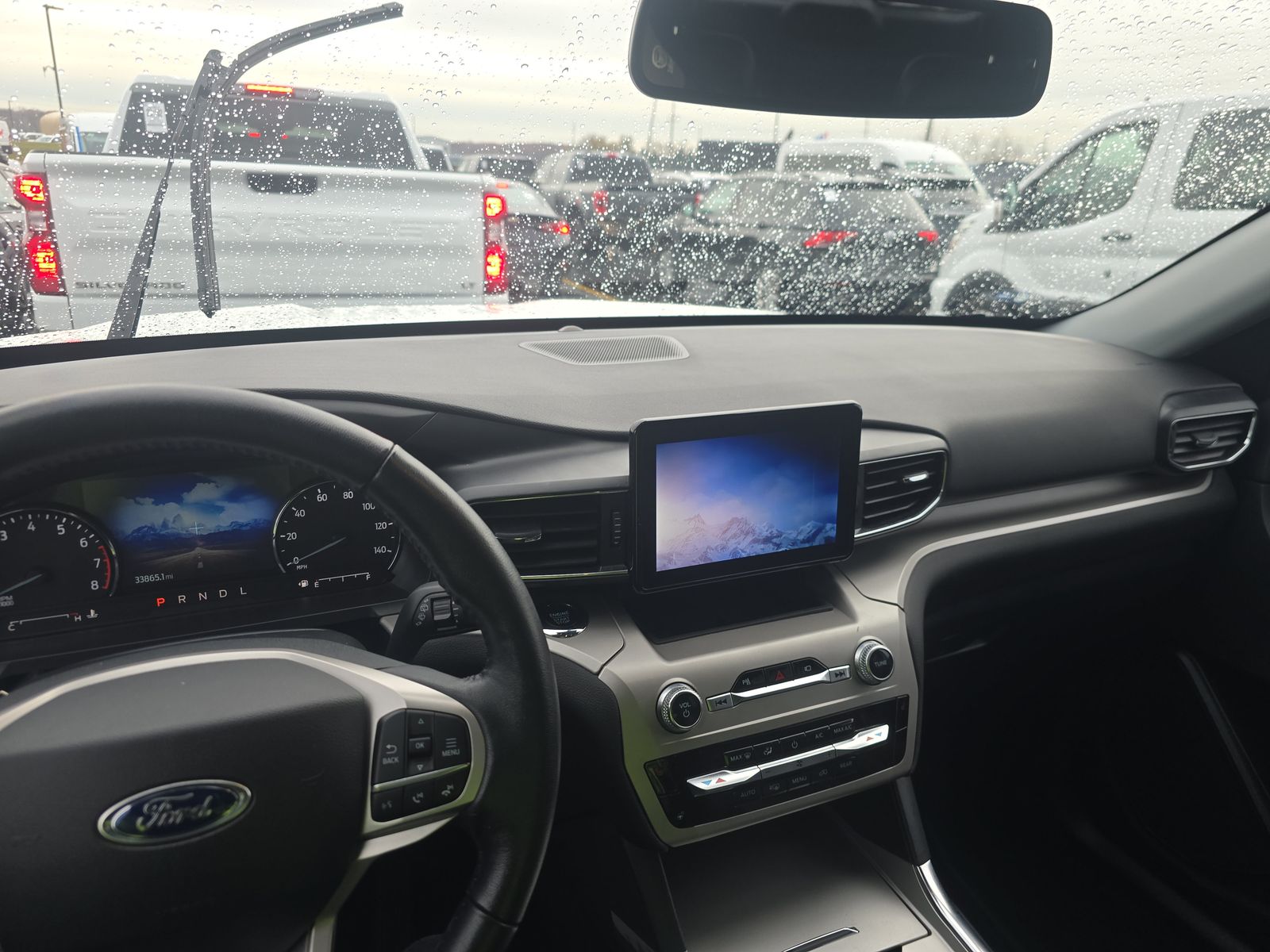 2023 Ford Explorer XLT AWD