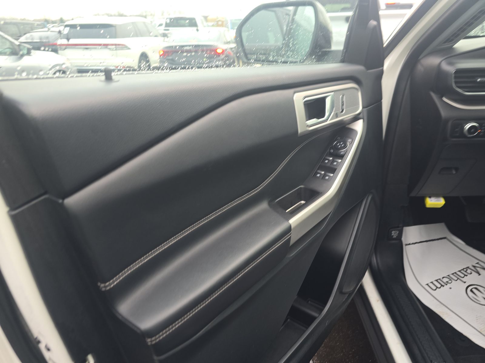 2023 Ford Explorer XLT AWD