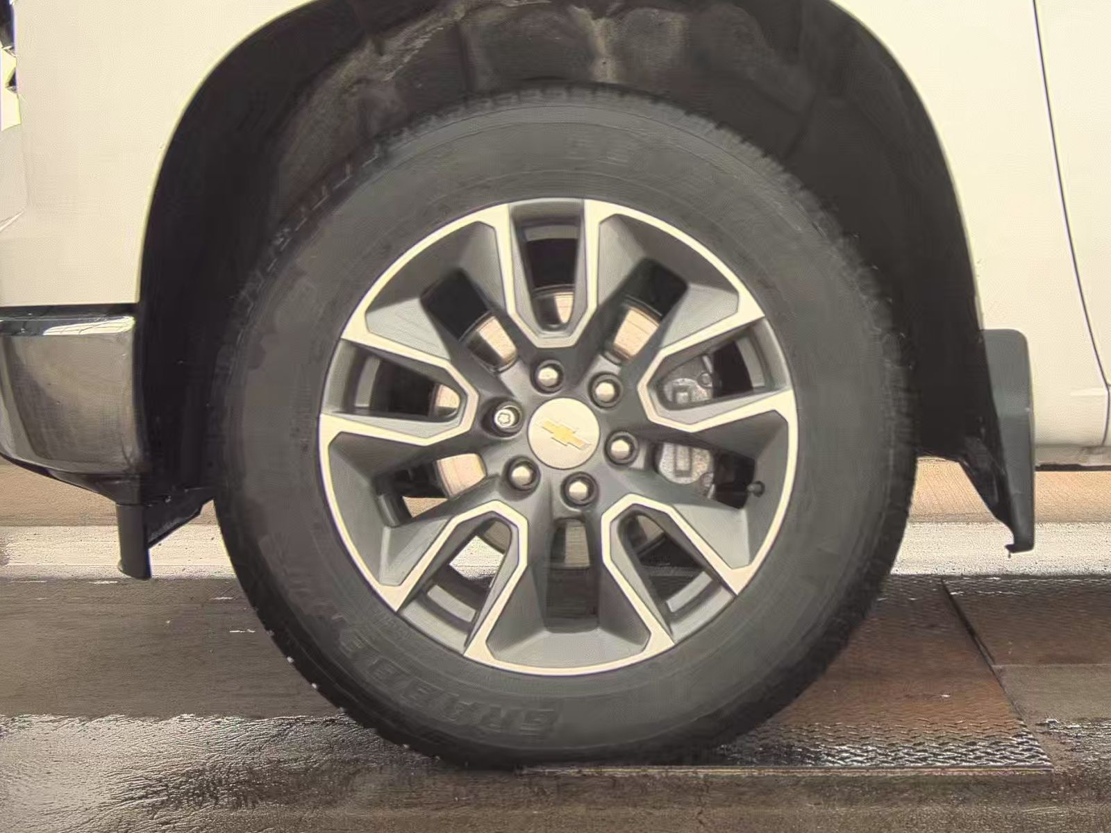 2023 Chevrolet Silverado 1500 LT AWD