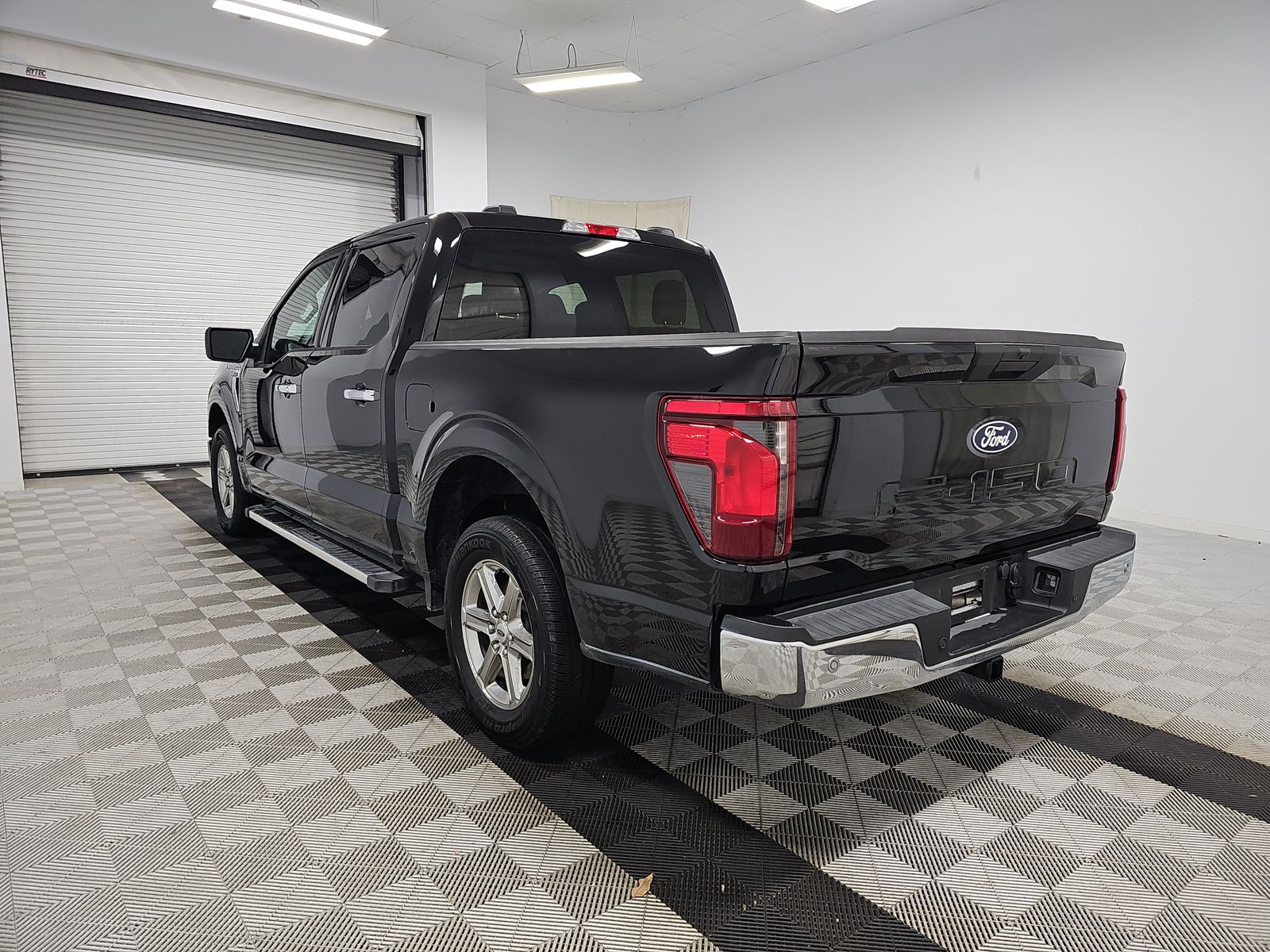 2025 Ford F-150 XLT RWD