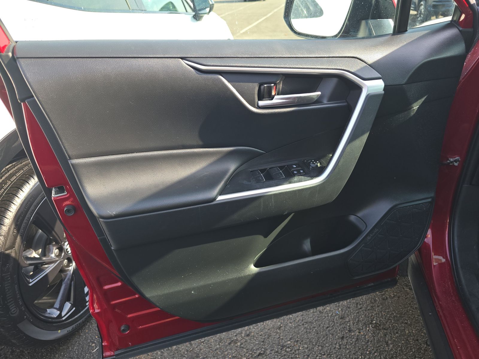 2023 Toyota RAV4 XLE AWD